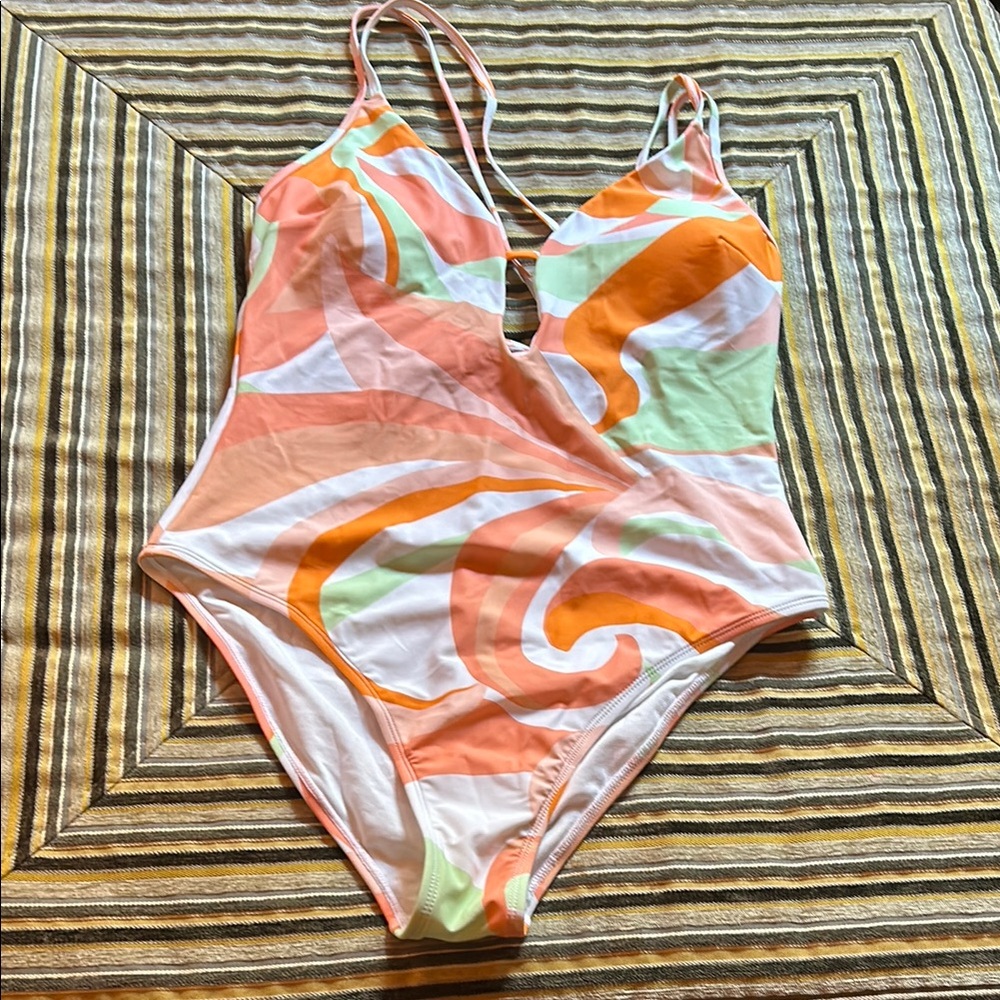 NWT Cupshe Colorful Swirl One-Piece Swimsuit